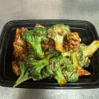 Best Fried Tofu w.Broccoli in Mohegan Lake, NY